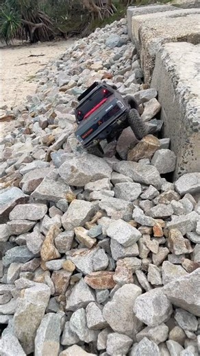 1:10 Rock Crawling with the Axial basecamp #rc #scx10iii #rockcrawler #offroad #axial #scx10 #1:10