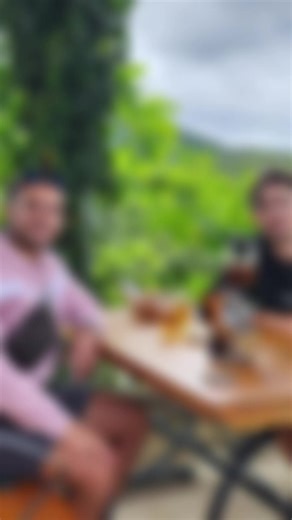 Cà phê chồn thượng hạng – Trải nghiệm dành cho du khách Anh Hai chàng trai đến từ Anh đã lựa chọn thưởng thức một trong những loại cà phê hiếm nhất thế giới giữa thiên nhiên cao nguyên. Đậm vị – mượt mà – hậu ngọt tinh tế. Một điểm dừng chân không thể bỏ lỡ khi đến Việt Nam. #MokaCauDatCoffee #caphechon #caphechondalat #caphechontraihamdalat #weaselcoffee