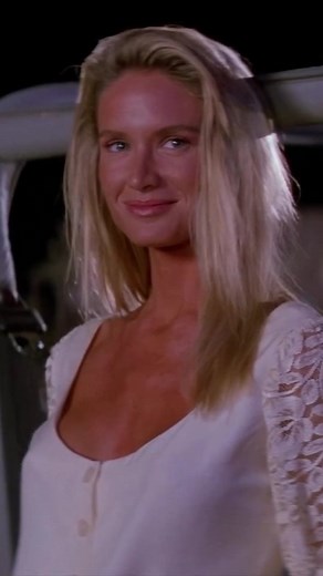 80sCultureChannel on Instagram: "Kelly Lynch and Patrick Swayze in Road House (1989) . For More 80s Content follow @80sculturechannel . We Keep The 80s Alive . #kellylynch #patrickswayze #roadhouse #love #80sfilms #couplegoals"