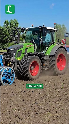 New Lemken Saphir XMR seed drill in field action at the DLG Feldtage for the first time! 🚜 #shorts