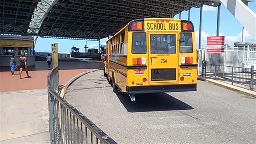 Mikardo Portuondo on Instagram: "Man seh jeepers creepers bus tpc🤣🤣🤣🤣🤣🤣🤣🤣🤣🤣🤣🤣🤣🤣"