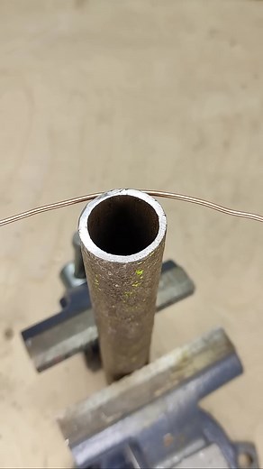Easy way to fit pipe ✅️ #lifehacks #lifehack #hacks #diy #tips #life #love #lifestyle #instagood #doityourself #diyideas #lifehacking #diyproject #selfcare #lifetips #motivation #lifehacker #instagram #hack #facts #diyvideo #tutorial #diyfood #lifequotes #diyvideos #selflove #tipsandtricks #easydiy #inspiration #ideas | Crafty Bull