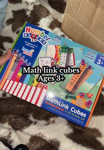 Great way to show counting and numbers to your little ones ! #mathcubes #math #toddlertok #foryoupage