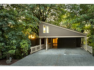 1701 Woodland Terrace, Lake Oswego, OR 97034 - MLS 24263489 - Coldwell Banker