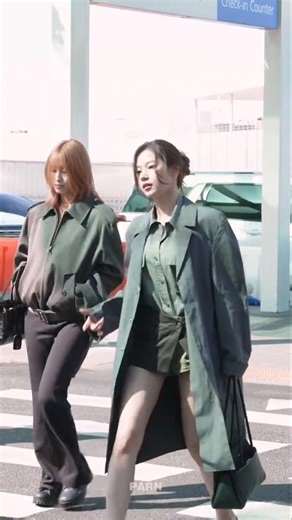 공항이 런웨이 #인간프라다 #twice #sana #트와이스 #사나