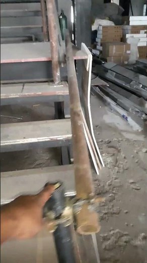 Can this staircase guardrail prevent a fall❌