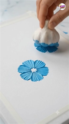 Creative Garlic Stamping Art Hack | Easy Metallic Floral Painting #art #diy #youtubeshorts #shorts