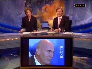 Unieke opname van Pim Fortuyn 3 uur voor hij werd vermoord, als spreker in Breda in een zaal van Hotel Brabant voor lezers van BN de Stem. TV Gazet Brabant, ook Hans Smolders zien we achterin de zaal. RTL nieuws 6 mei 2002 die avond is Nederland in shock door de moordaanslag op Fortuyn om 18:05 in Hilversum. Het zijn de laatste tv momenten van Fortuyn nog in leven.. Hoop op verandering ging die avond al verloren. | Pim Fortuyn