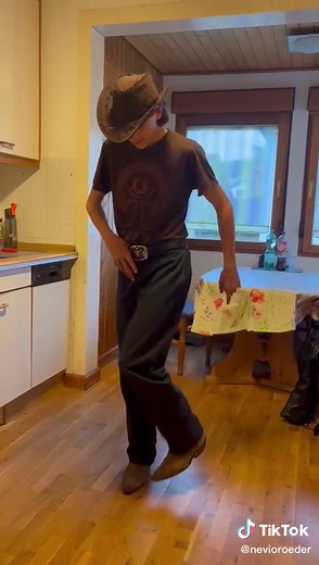 neviomusicofficial2 on TikTok