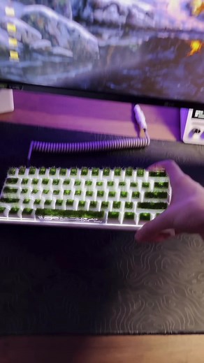 This keyboard actully goes crazy for the price 😭😤 #keyboard #budgetkeyboard #blackfridaysale #pcgaming #fortnite #ogfortnite #tastytech