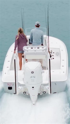 A ride this smooth will have you looking for excuses to stay out longer. 🌊 The 24BAY packs maximum fishability into 24 feet. Because choppy water is someone else's problem. See what a 70-gallon insulated fishbox and oversized casting decks can do at ContenderBoats.com. #ContenderBoats #DrivenForWhatsinTheWater #BoatLife #FullThrottle #24BAY | Contender Boats Inc.