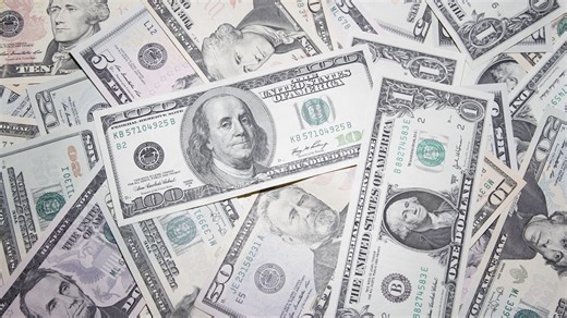 'Hey that's me!': Louisville man wins first million-dollar lottery prize of 2023