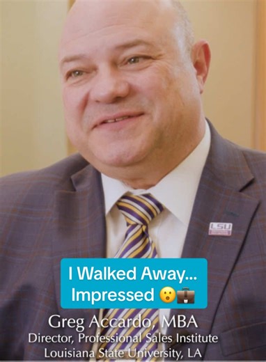 What impressed this professor wasn’t just the product—it was the poise, the process, and the professionalism of the student selling it. With Vector Marketing student jobs, even non-sales majors gain Cutco work experience that prepares them for careers in business, leadership, and beyond. That’s what working with Cutco can offer. Click the Link in Bio to Apply Now 🔗 #salesskills #salestraining #studentsuccess #studentwork #summerwork #vectormarketing #vector #cutco