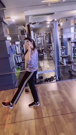 My favourite one ♥️ #numrakhan #foryourpage #numra04 #workout #foryou #challenge #fitnessfreak #fitnessmotivation #numra