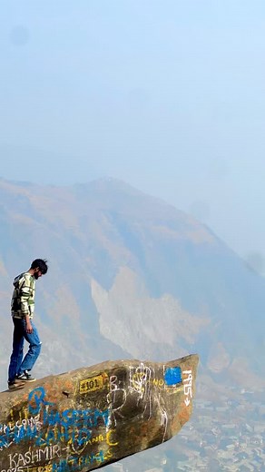 7.7K views · 320 reactions | Adventure time….❤️️欄 #adventurelife #mountainvibes #heightgoals #fearlesssoul #cliffview #traveldairies #mountainlover #wanderlustlife #natureperfection #viewfromthetop | Rayees mohiuddin | Facebook