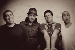 Nostalgiaa pintaan: Alien Ant Farm coveroi Wham!-yhtyeen "Everything She Wants" -kappaleen