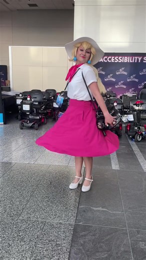Nouveau cosplay Princess Peach pour GalaxyCon 2025