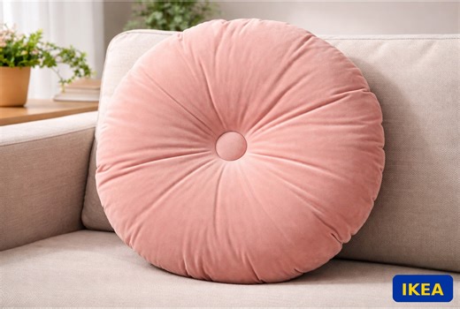 Tendance déco 2026 : ce coussin IKEA à 9 € est le nouvel indispensable de votre salon