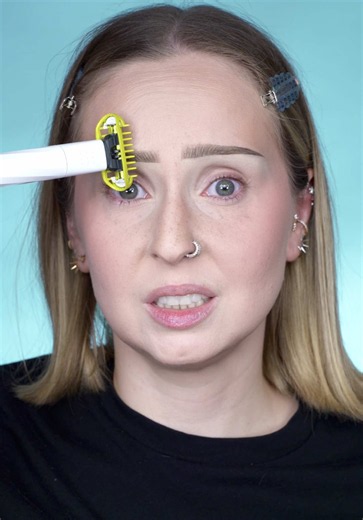 Tuto sourcils quand on n’en a plus : méthode facile