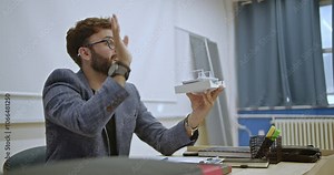 Professor Explains Bridge Model to Architecture Students in Class