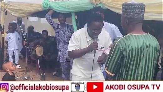 Alh Ibrahim Labaika Performing Alongside Gaosu Of Islamic Singer