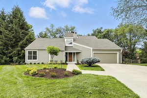 8372 Heritage Dr, Symmes Township, OH 45249 - MLS 1845273 - Coldwell Banker