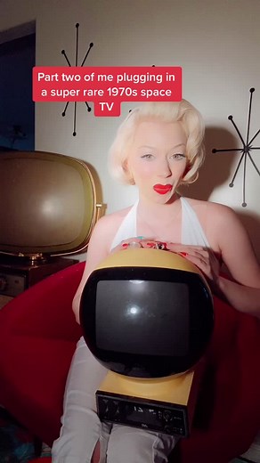 I’ll do a video of me cleaning it up and hooking up the modulator! ￼