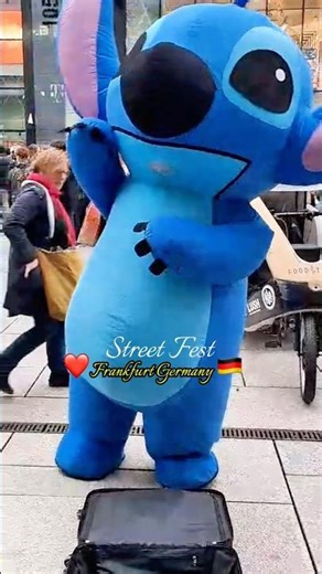 🤫Street Fest in Frankfurt Germany 🇩🇪#enjoy#frankfurt#view#shortvideo