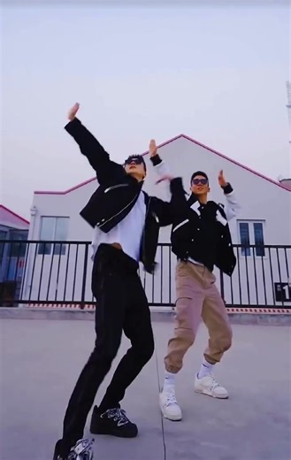 Taminee Mongolian Folk Dance Free Style