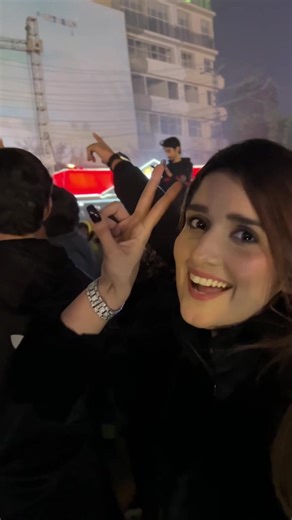 Celebrating the New Year: Joyful Wishes and Reflections