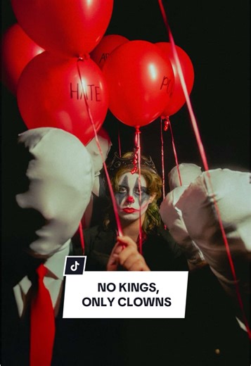 “No Kings, Only Clowns” 👑🤡 More results are posted on my IG! Check out my “Capturing the Real American Horror Story” project on my website to see more! 🔗 Concept/Photos: Me Models: @heavenly1idiot @❤Alex❤ @elliott leo 🌟 @Hayden James @knmagz @vic.leo11 @jesse @its_sam.ellis @Samara Ama|The Mikmaw Baddie🪶 Location: Colebrook, CT Project: Capturing the Real American Horror Story BTS: @zan :p @Hayley @kenna 🍒 Video: @ALEX . . . . #shortfilm #photoshoot #resistance #nokings #editorial