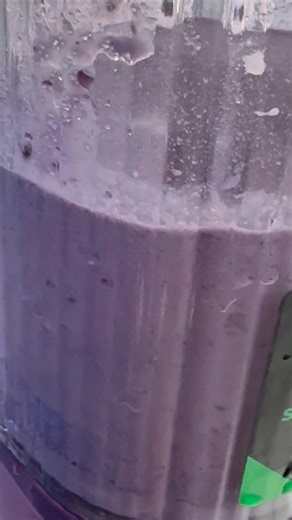 Meet our beautiful new face of Yummy Yummy! 😍 Oh yes — she’s here to bring the good vibes and good taste! 🌸 Cool off with our refreshing smoothies and iced coffees — perfect for this hot, sunny day! ☀️✨ And don’t forget our delicious food, made fresh and full of flavor every day! 🍔🥗🍹 📍We deliver in the Tafuna and Nuuuli areas 📞 Call 699-0779 or 252-8200 to place your order, or stop by and taste the goodness yourself! 💛 | Yummy Yummy