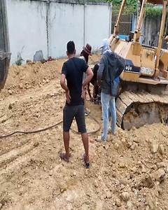 13K views · 157 reactions | Unbelievable!!! Bulldozer Stuck In Mud Rescued By Professional Heavy Dump Truck Driver | Arpunk | Facebook