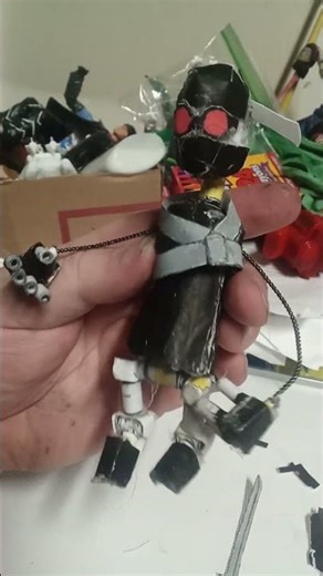 I made this awesome handmade Madness Combat toy out of paper!