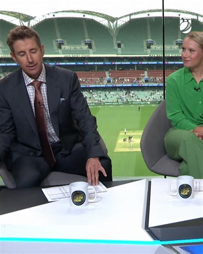 Kerry O'Keeffe barracking for his race horse at the back of the commentary box during the third Ashes Test 😂 "In my defence..." 💀 | FOX Sports Australia