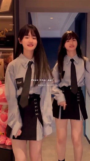 Thumak Thumak Papa Version: Lyrics and Aesthetic Insight