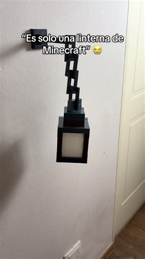 Estoy enamorado de mi nueva linterna de Minecraft 🥺 #minecraft #minecraftlampara #nostalgia #minecrafter