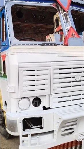 जय श्री श्याम बाबा 2017 Old model 10 chakka Leyland cabin dabba new #mini #minivlog #vlog