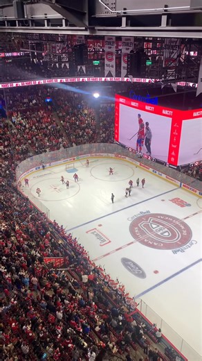 FLORIAN XHEKAJ VA DANSER AVEC NICOLAS DESLAURIERS 🤯🔥 Respect! | Hockey Le Magazine