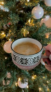 6.4K views · 39 reactions | We are loving this decadent chocolate caramel coffee made with natural bliss Brown Sugar Oat creamer. What coffee creations are you making this holiday season? We want to see, tag us on Instagram @thenaturalbliss for a chance to be featured on our page!  By: IG @fifiimarie | natural bliss | Facebook