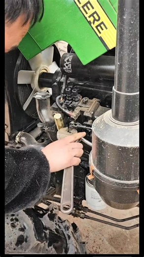 How to Prime a Diesel Fuel Injection Pump | Easy Engine Start #Shorts