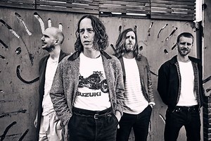 Razorlight reunite in new documentary, 'Fall to Pieces'