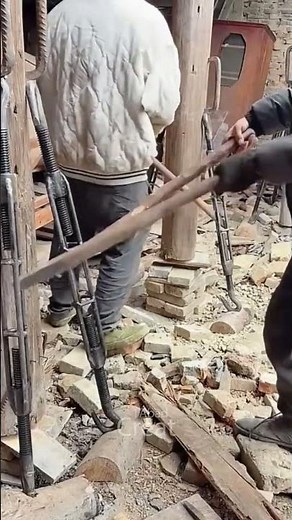 the process of jacking up a house #machinetools #heavytools #workingtools #workingtools #wood #short