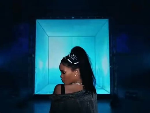 2010-2017 good old days✨ | I listen to music more than i listen to people