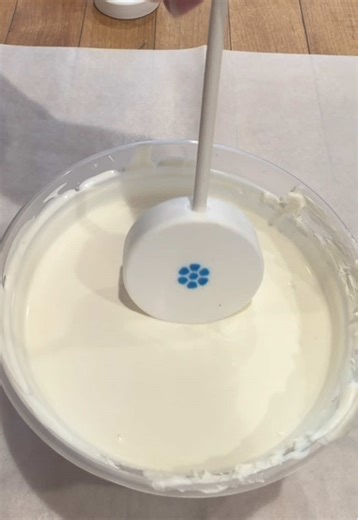 Create Cake Pops with Fake Pops for Fun Practice