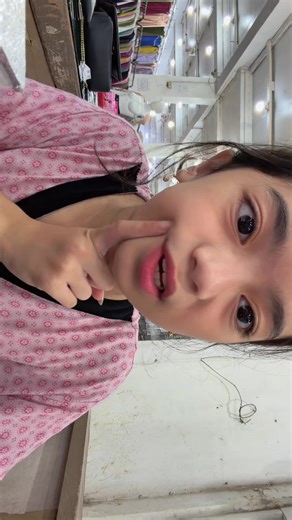 Lipstik Waterproof Tempo Ria: Review & Tips