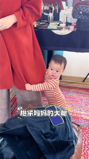 Baby Scared to Death by Laughter - Hilarious Chuckling Moment