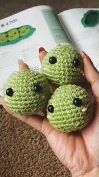 Peas in a pod 🫛 #crochet #tutorial #viral