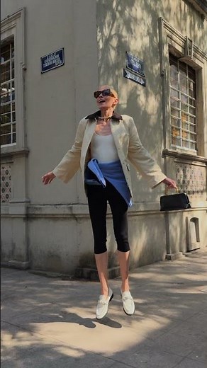 Spring Outfits Loading…