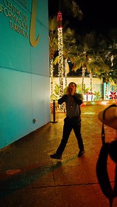 René “El Chulo” Santiago, unified champion, arrived home. Relive the moment! “I told you—this Christmas would be full of blessings.” 👏 | World Boxing Organization-WBO